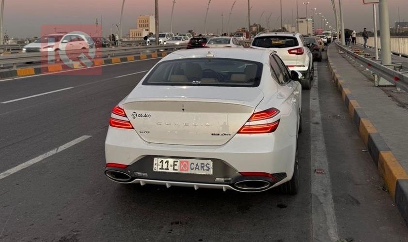 جێنسس G70